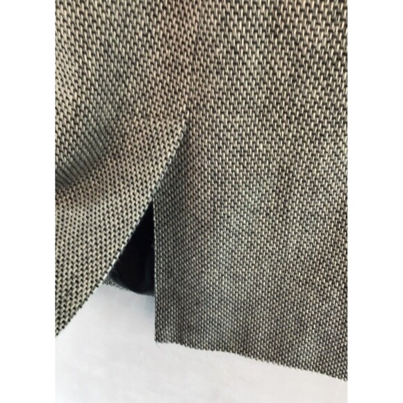 LARRY LEVINE Women's Size 10 Tweed Coat Knee Length 2 button Black Gray White - Picture 15 of 15